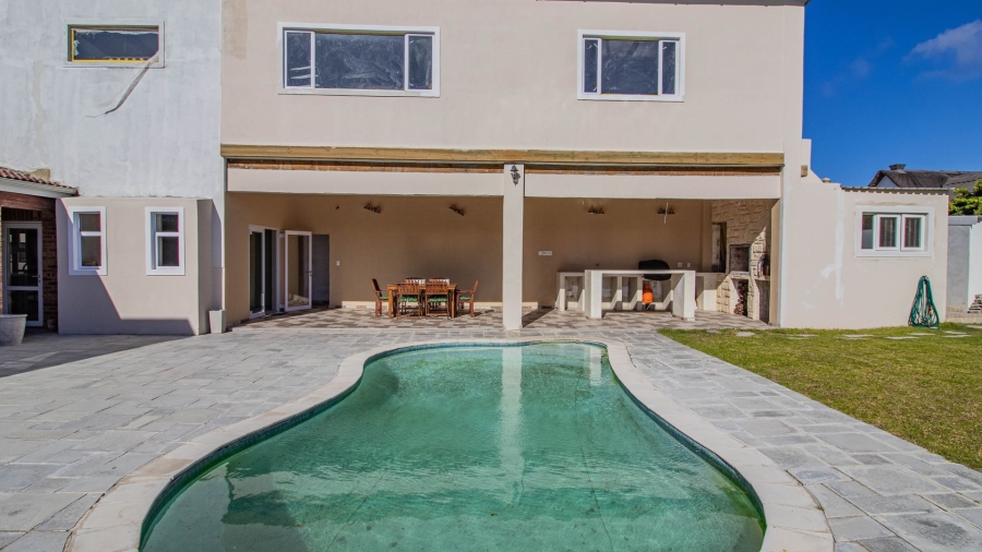 3 Bedroom Property for Sale in Westcliff Western Cape
